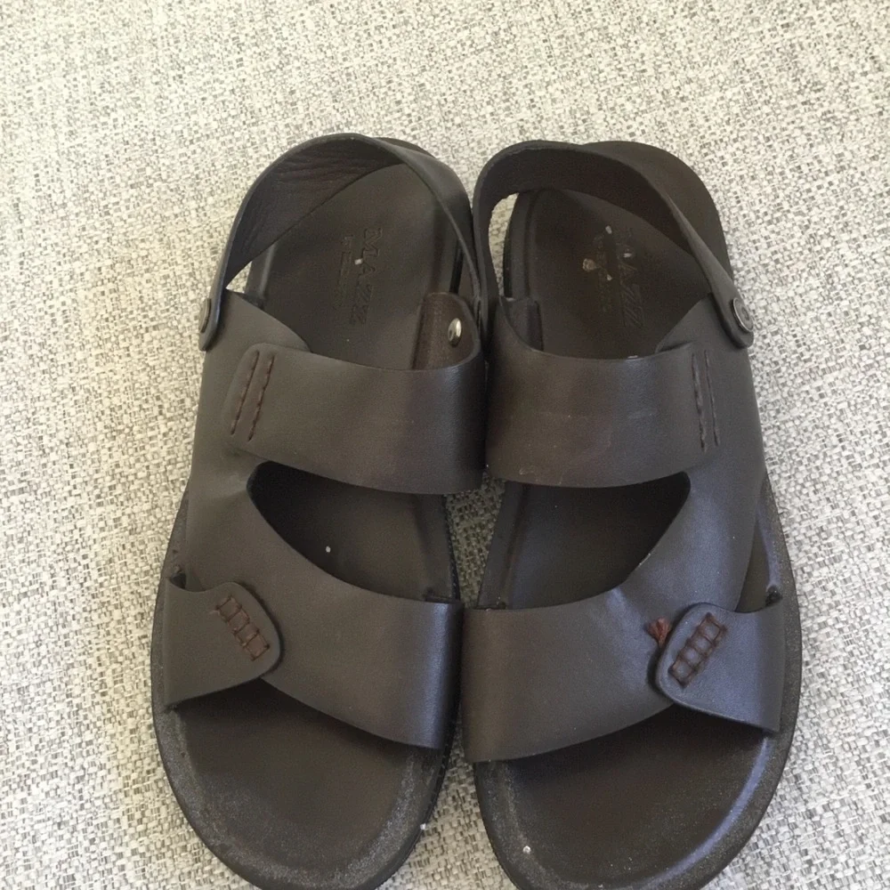 Mazz Men's Brown Leather Adjustable Slide Sandals